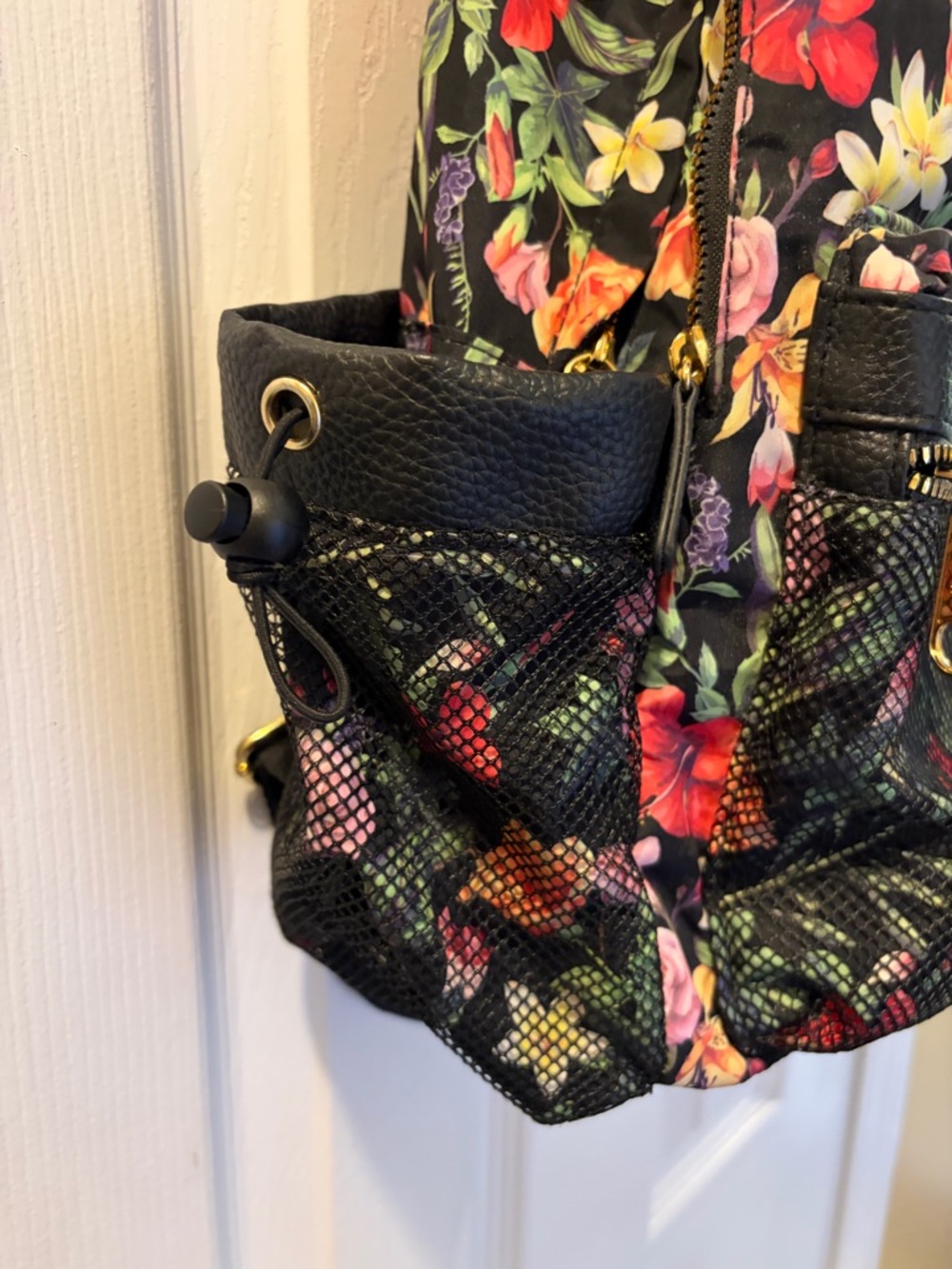 Steve Madden Floral Black Backpack with Detachable Pouch - Picture 4 of 7